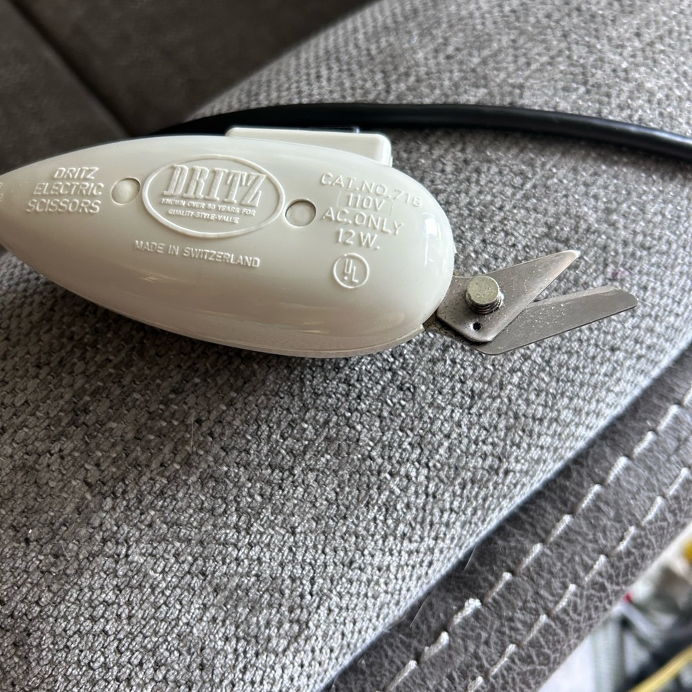 Vintage Dritz Electric Scissors
